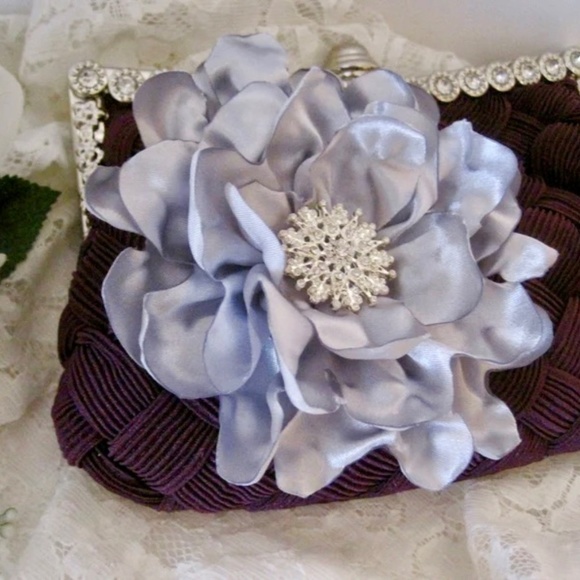 Clutch Purple BN Handmade Flower Clutch - Picture 2 of 7
